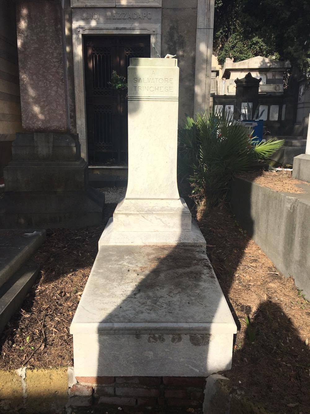 Salvatore Trinchese's tomb (4).jpg